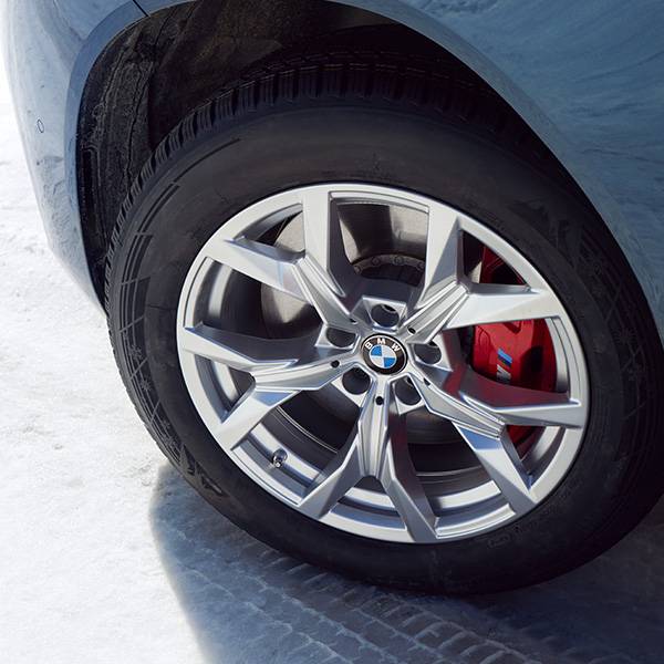 Auf ausgewählte BMW Modelle Winterräder geschenkt. Nur bis 30.09.2025