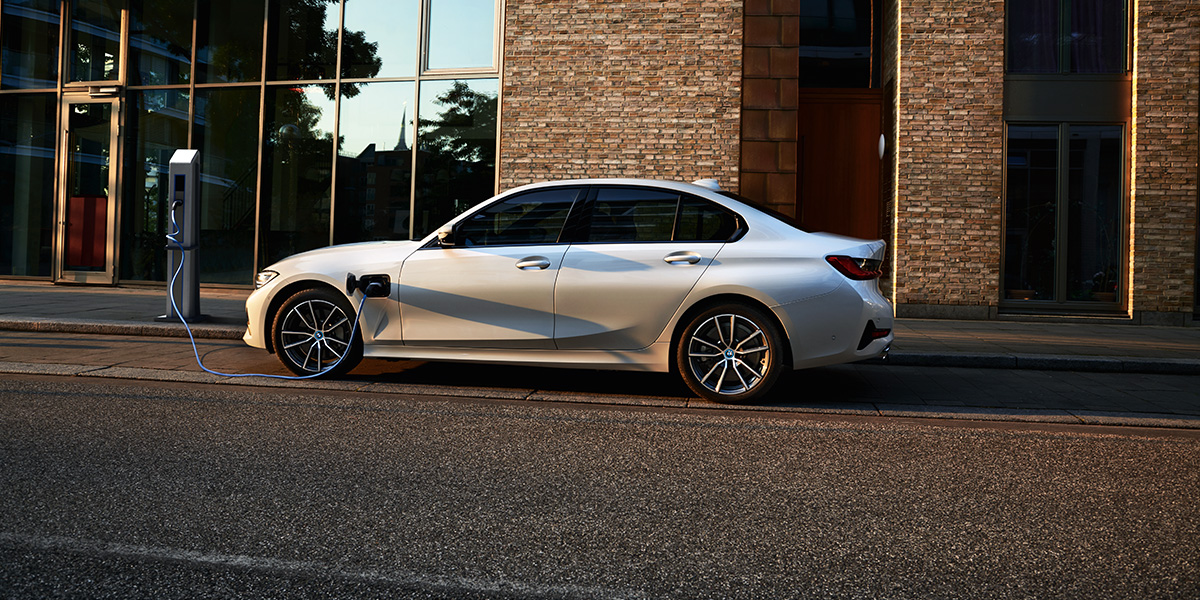 BMW 330e xDrive Limousine 